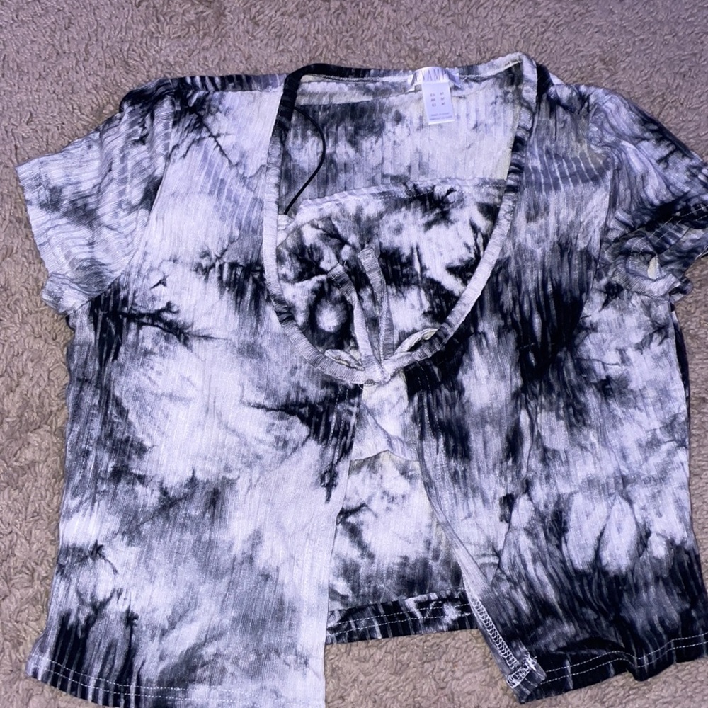 crop top